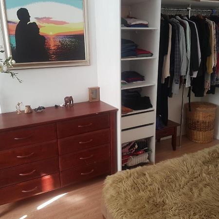 Cozy Apartment In Good Location! Рига Екстер'єр фото