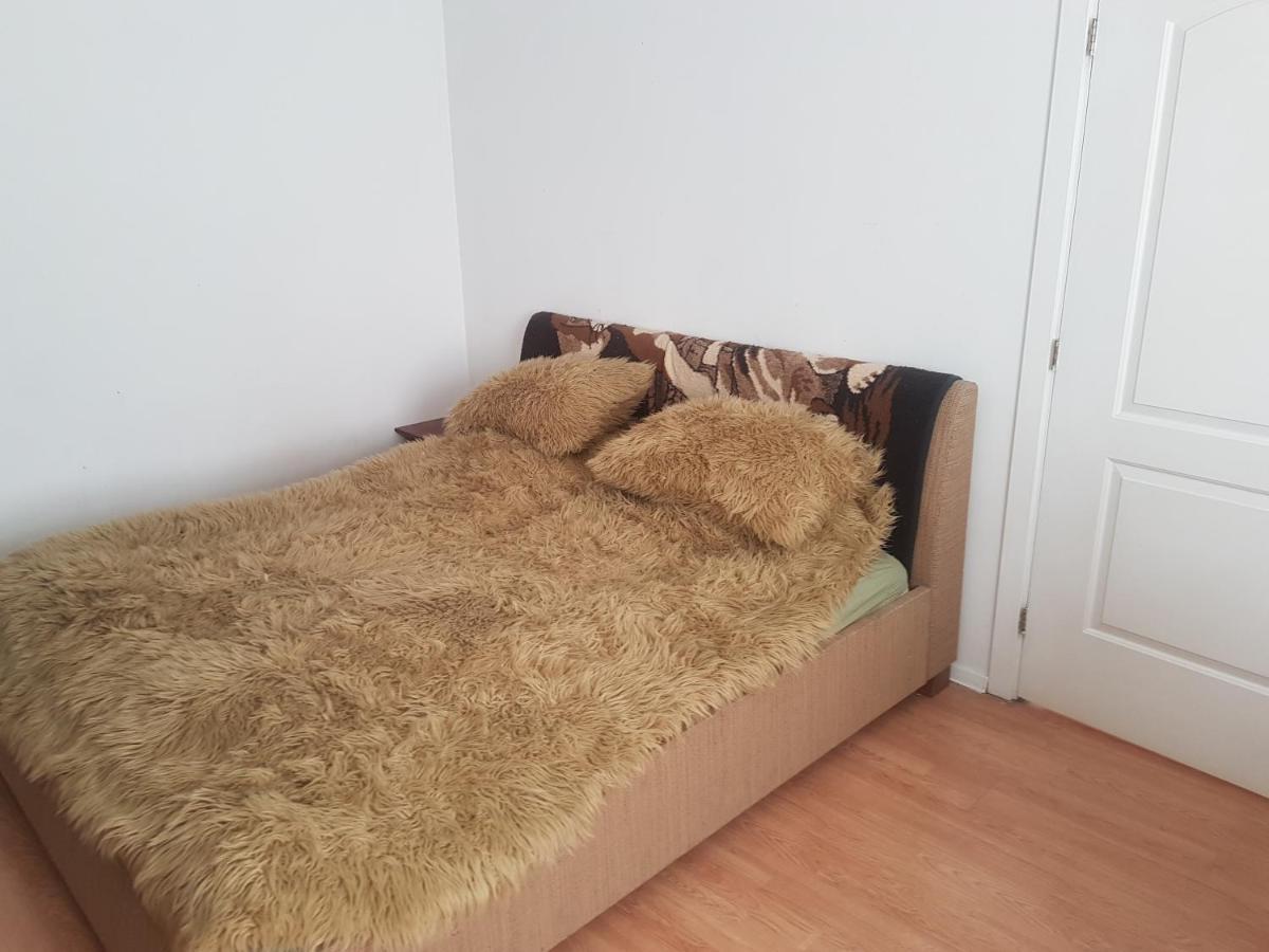 Cozy Apartment In Good Location! Рига Екстер'єр фото