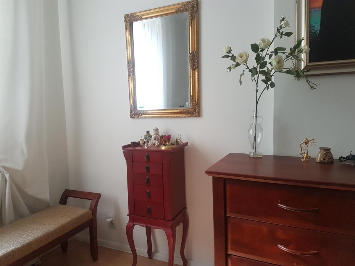 Cozy Apartment In Good Location! Рига Екстер'єр фото